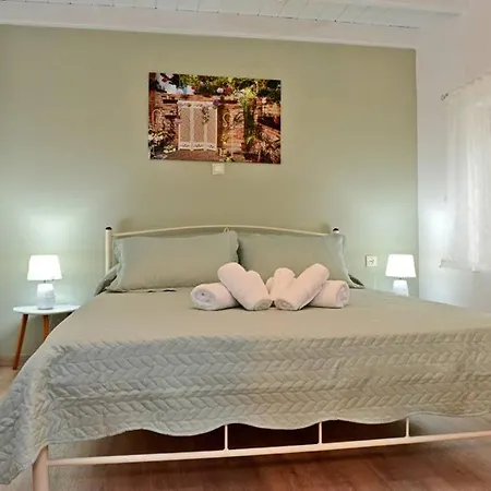 Casa Di Famiglia * Koskinou
